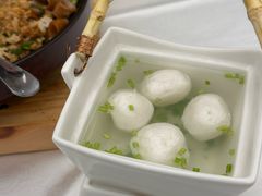 鲜贝丸子汤-品海楼·大连海胆锅贴馆(东港店)