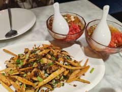 外婆菜炒脆笋-渝信川菜 · 川味家常菜(财富购物中心店)