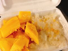 -芒果糯米饭摊子