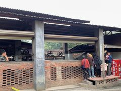 -满記土窑烧鷄波浪山莊