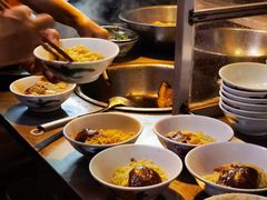 -松树干拌面店