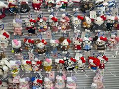 -义乌小商品批发市场(中国小商品城·篁园服装市场店)