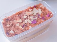 玫瑰奶油盒子蛋糕-CHEZ JASMINE 茉莉的氧气厨房