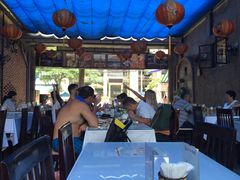 -Lanterns Vietnamese Restaurant