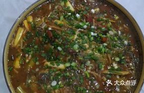 Local People's Restaurant Special Crucian Carp