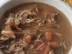 酸菜粉条肉-望湖烤鱼