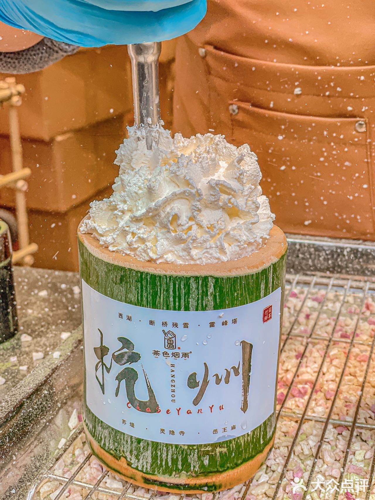 茶色烟雨真的很绝！快来疯狂炫奶油！颜值又高又好喝！