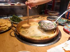 -洱火云南酸菜牛肉火锅(石景山当代商城店)