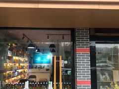 -佳百利宠物(荣乐中路115弄小区店)