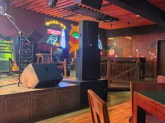 -月亮瓦肆音乐酒吧(环山路店)