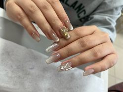 -尤米一站式美甲美睫