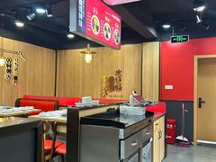 -鲁员外地锅鸡地锅鱼(古墩路店)