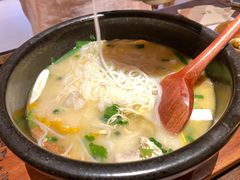 -银米·云南传统过桥米线(双廊黑金冠店)
