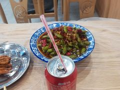 -江城燕子大排档(江汉路步行街店)