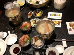 -半岛翡丽海鲜自助餐厅(观风亭店)