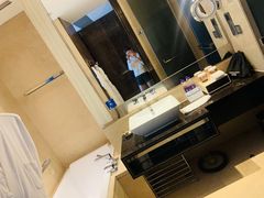 -广州天河希尔顿酒店