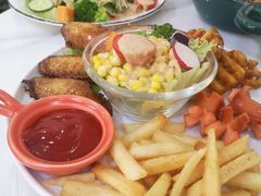 -丽莎沙拉轻食餐厅(国贸店)