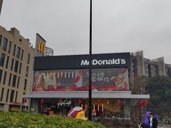 -麦当劳(仙林亚东城得来速店)