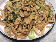 -何适山庄 ·可团建(水长城P2停车场店)