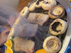 -叽叽扎扎烤肉场(生态城万达店)