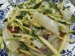 -周家大连水饺(美专校街店)