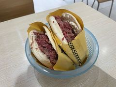 -邢老三肉丸胡辣汤腊牛肉夹馍(华阴分店)