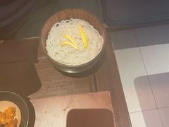-银米·云南传统过桥米线(双廊黑金冠店)