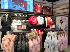 -SKECHERS 斯凯奇(上海国际时尚中心店)