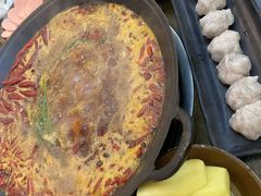 -黄潇洒老火锅(九眼桥宏济巷店)