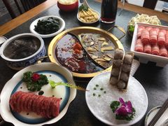 -小天鹅火锅·一线江景洪鼎旗舰店(洪崖洞店)