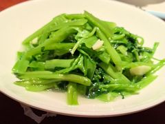 蒜爆空心菜-乔街深夜食堂·小龙虾·高压锅生蚝(杭州总店)