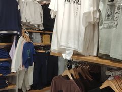 -优衣库(广州天河领展广场店)