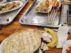 -哈尔滨小酒馆·鲜肉现穿自助烧烤(康新花园店)