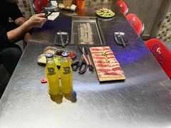 -马路牙子烧烤音乐酒馆(望京店)