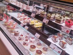 -巴黎贝甜(大宁国际商业广场店)