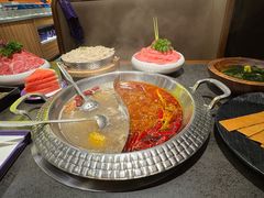 -钱小奴海鲜自助黑金店(杭州滨江龙湖店)