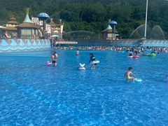 -汤山欢乐雪世界