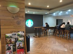 用餐区-星巴克(上海交通大学店)