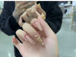 -悦指间美甲美睫