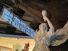 -暴风岛沉浸式体验馆(百联世纪店)