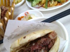 -闫家驴肉老店(华电一校店)