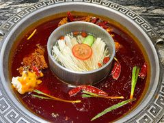 菌香鸳鸯锅-晓宇重庆火锅(大唐不夜城店)