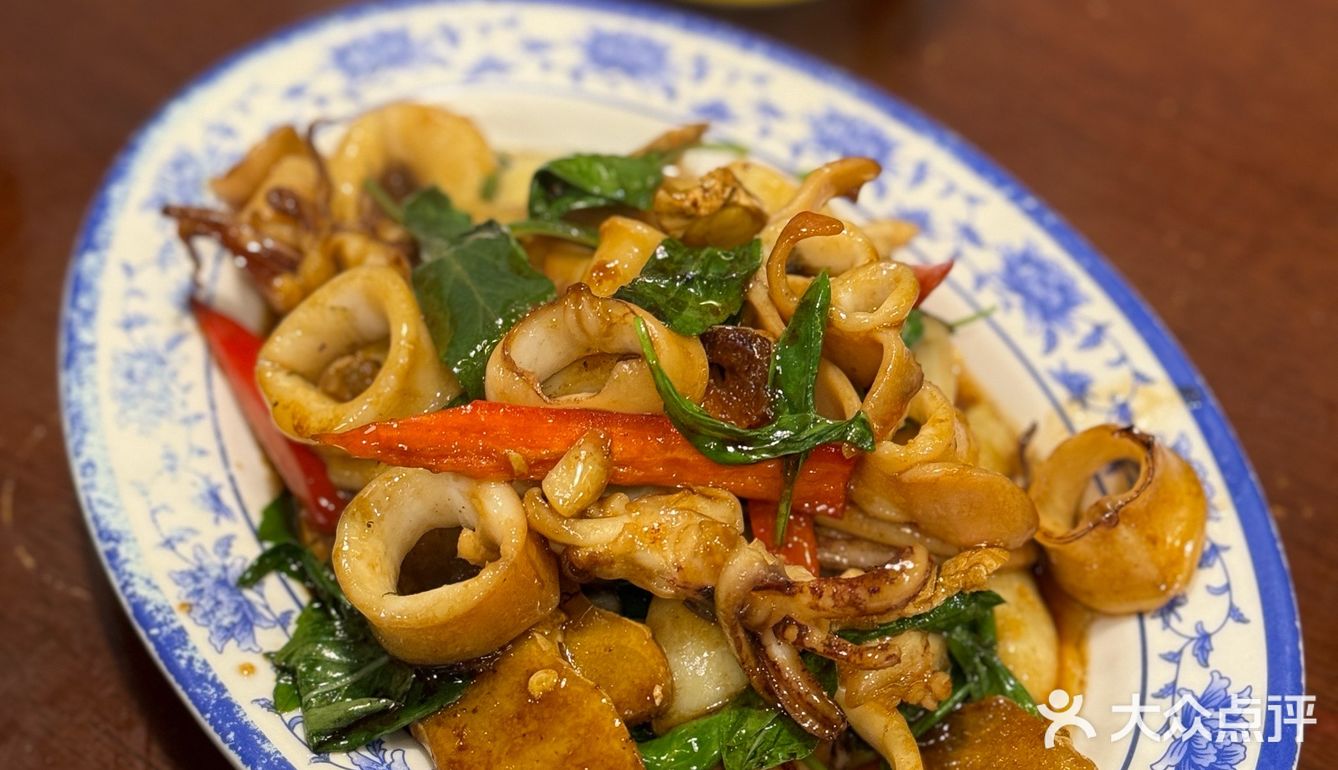绝对是成都第一台式卤肉饭！