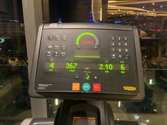 -W Fitness 威尔仕健身(北京英皇集团中心店)