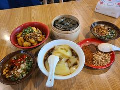 -拐枣巷小串串(财大店)