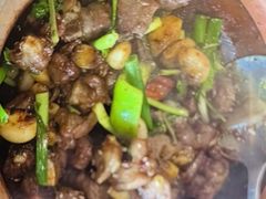 -八府香鸭·啫啫煲(华山路店)