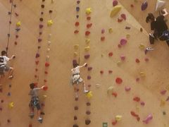 -ROCKPLUS攀岩馆(环宇城店)