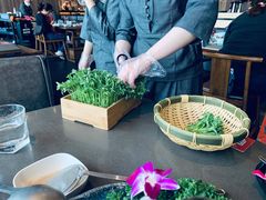 -捞王锅物料理(上海世茂广场店)