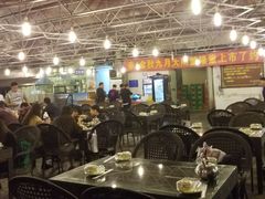 大堂-去吃小龙虾·江湖菜·烧烤(南滨路店)