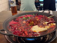 -黄潇洒老火锅(九眼桥宏济巷店)